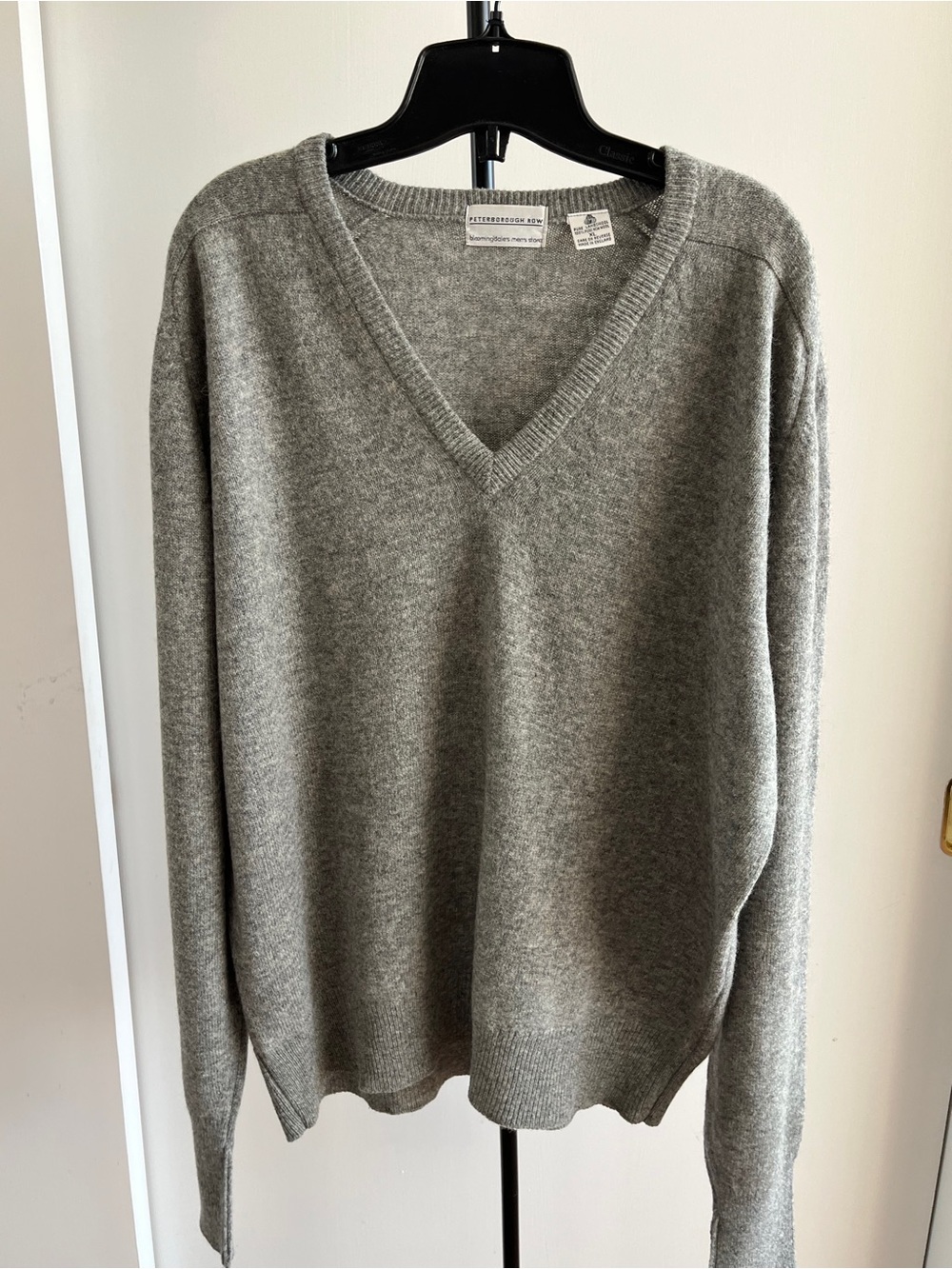 Peterborough Row Bloomingdale's Men's V-Neck Sweater 100% Lambswool Gray XL